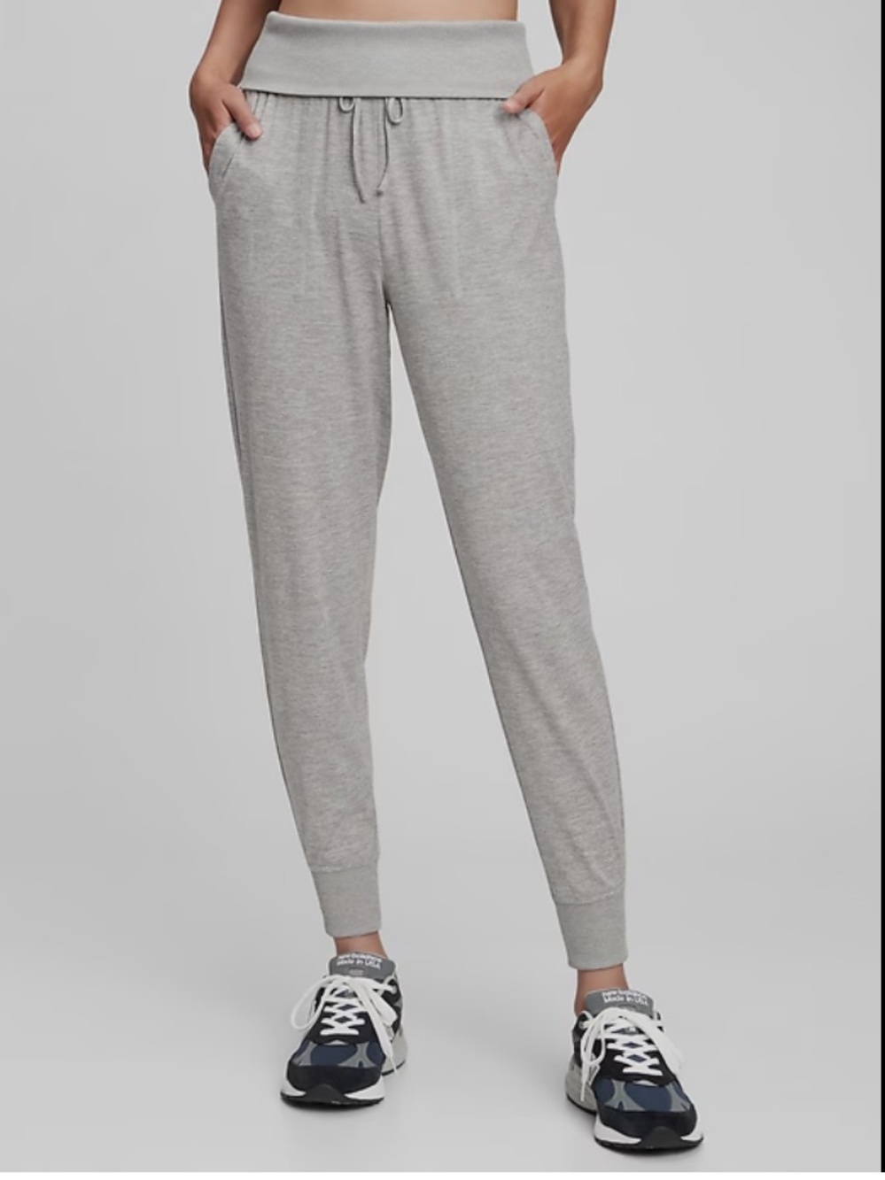 NWOT GAP Heather Gray Jogger Pants